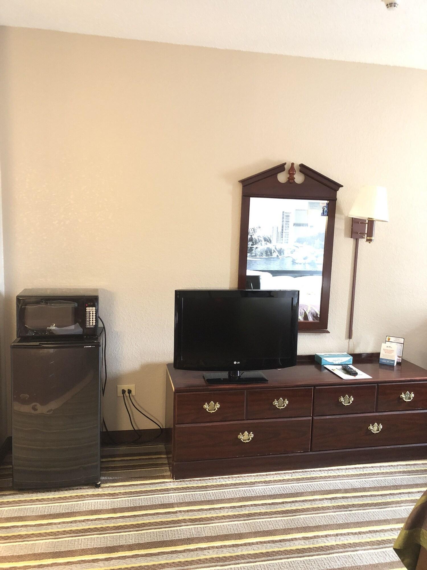 Super 8 By Wyndham Aurora/Naperville Area Екстериор снимка